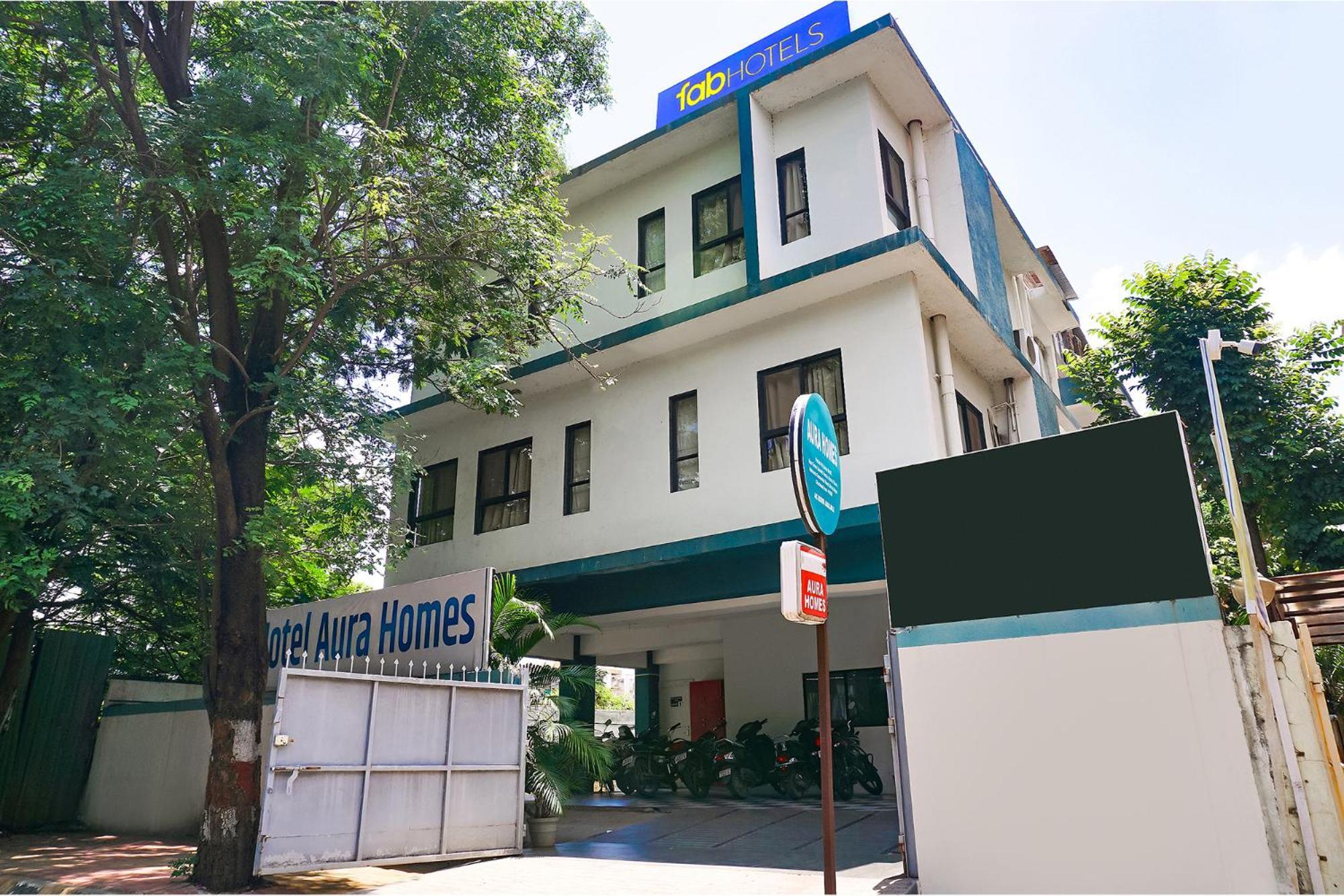 Fabhotel Aura Homes - Nr Khandoba Mandir Pimpri-Chinchwad Exteriör bild