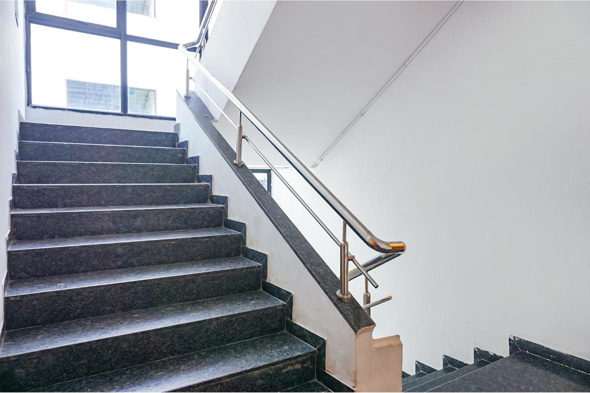 Fabhotel Aura Homes - Nr Khandoba Mandir Pimpri-Chinchwad Exteriör bild