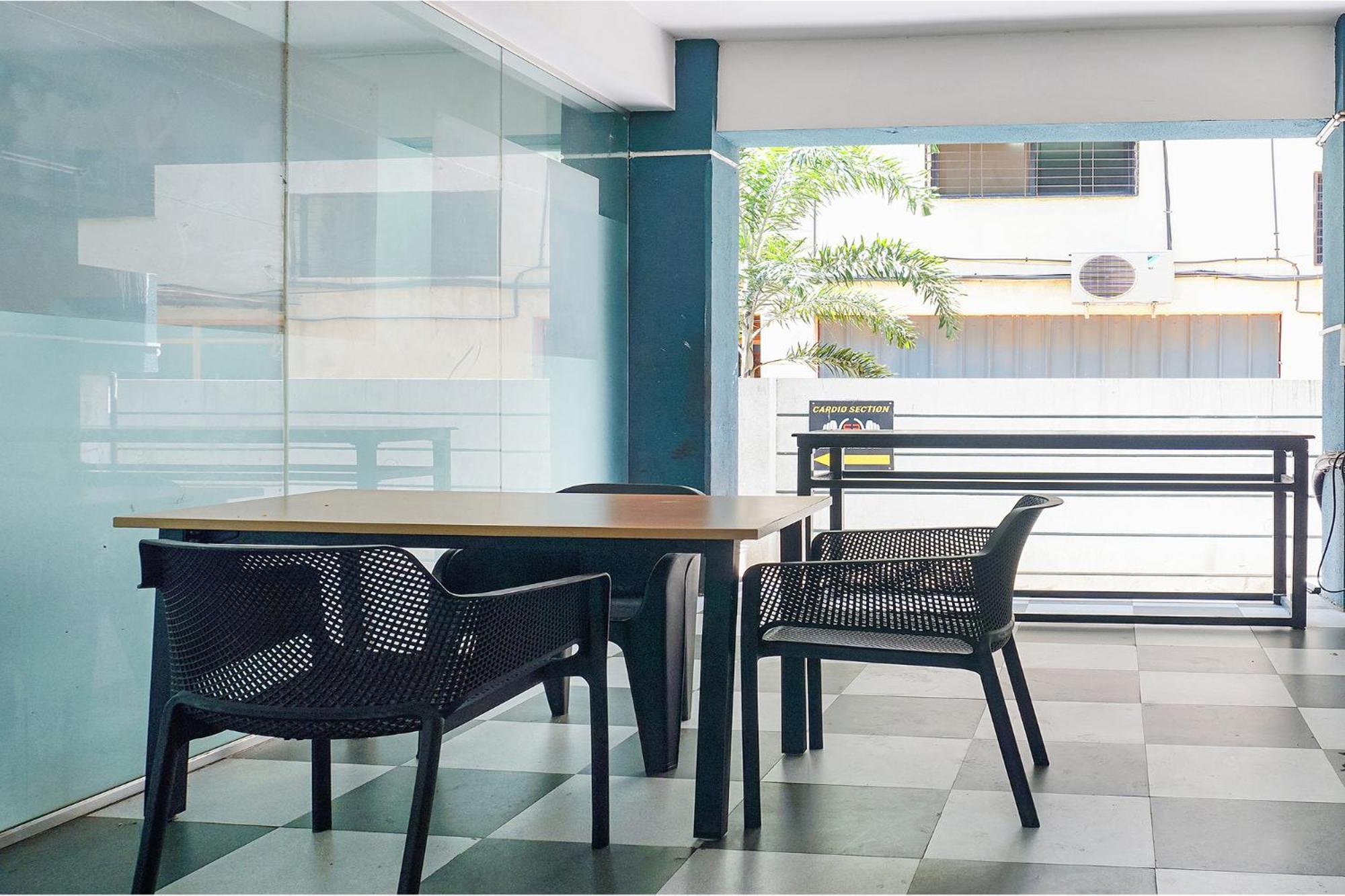 Fabhotel Aura Homes - Nr Khandoba Mandir Pimpri-Chinchwad Exteriör bild