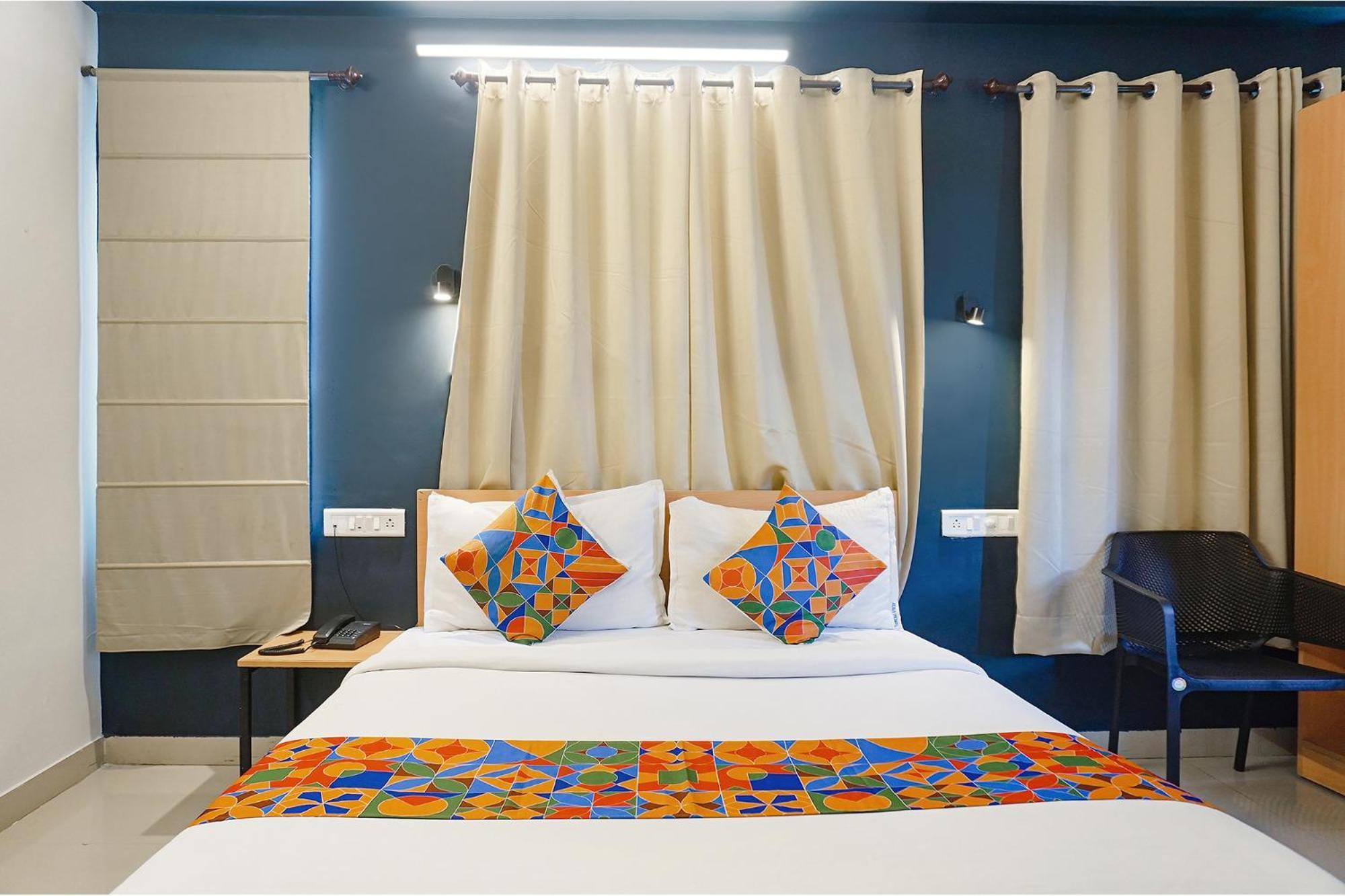 Fabhotel Aura Homes - Nr Khandoba Mandir Pimpri-Chinchwad Exteriör bild